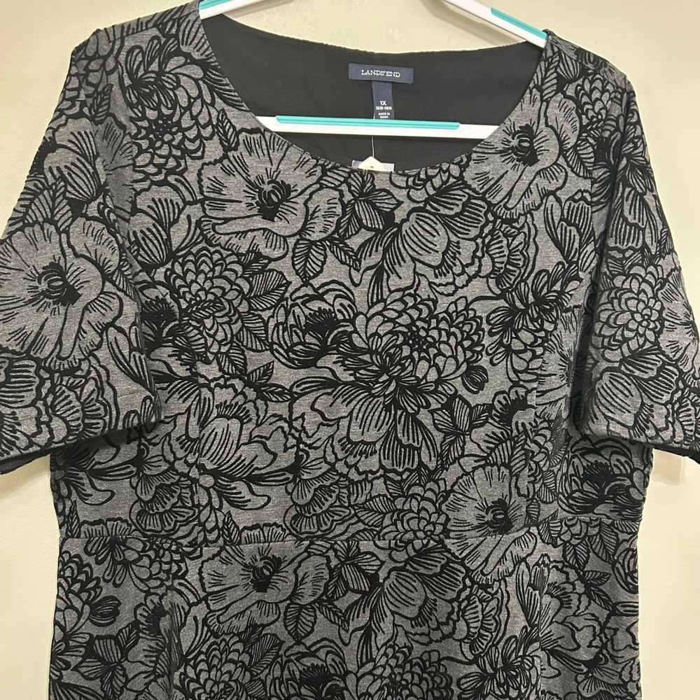 Lands' End Women's Dress 1X 16W-18W Gray Black Velvet Floral Fit & Flare NWT - Picture 3 of 11